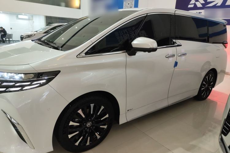 Used Toyota Alphard 2024 Dual-Engine 2.5L Prestige Edition Exterior 3