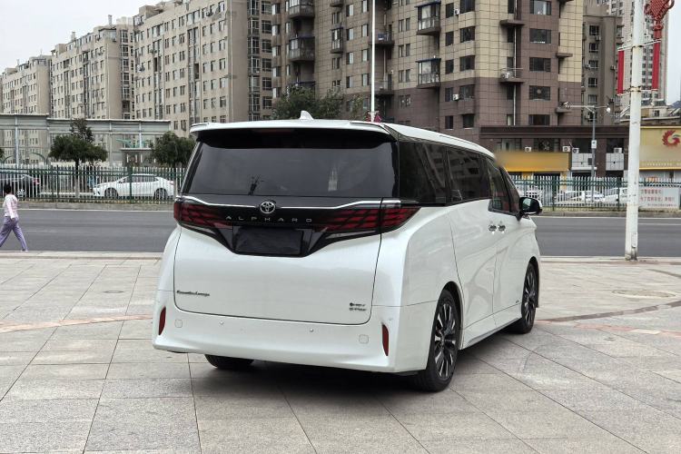Used Toyota Alphard 2024 Dual-Engine 2.5L Deluxe Edition Exterior 5
