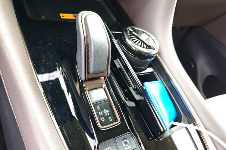Used Toyota Alphard 2024 Dual-Engine 2.5L Prestige Edition Gear Lever