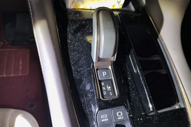Used Toyota Alphard 2024 Dual-Engine 2.5L Deluxe Edition Gear Lever