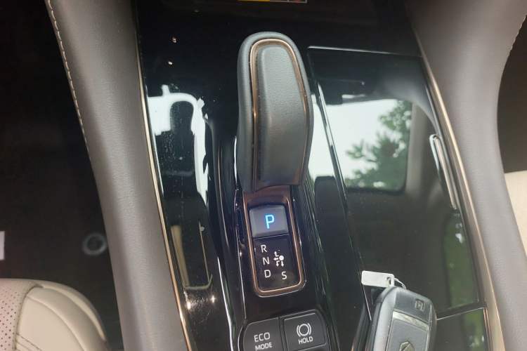 Used Toyota Alphard 2024 Dual-Engine 2.5L Prestige Edition Gear Lever
