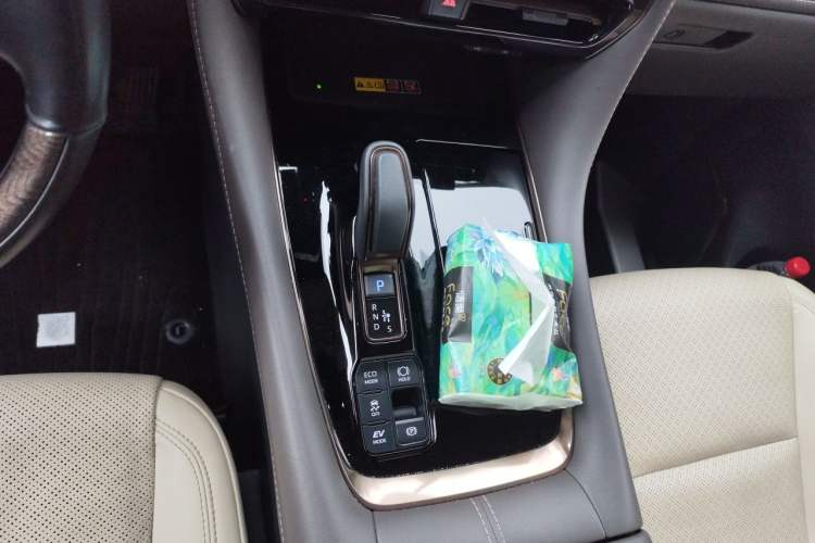 Used Toyota Alphard 2024 Dual-Engine 2.5L Prestige Edition Gear Lever