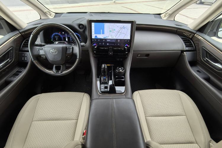 Used Toyota Alphard 2024 Dual-Engine 2.5L Deluxe Edition Interior 1