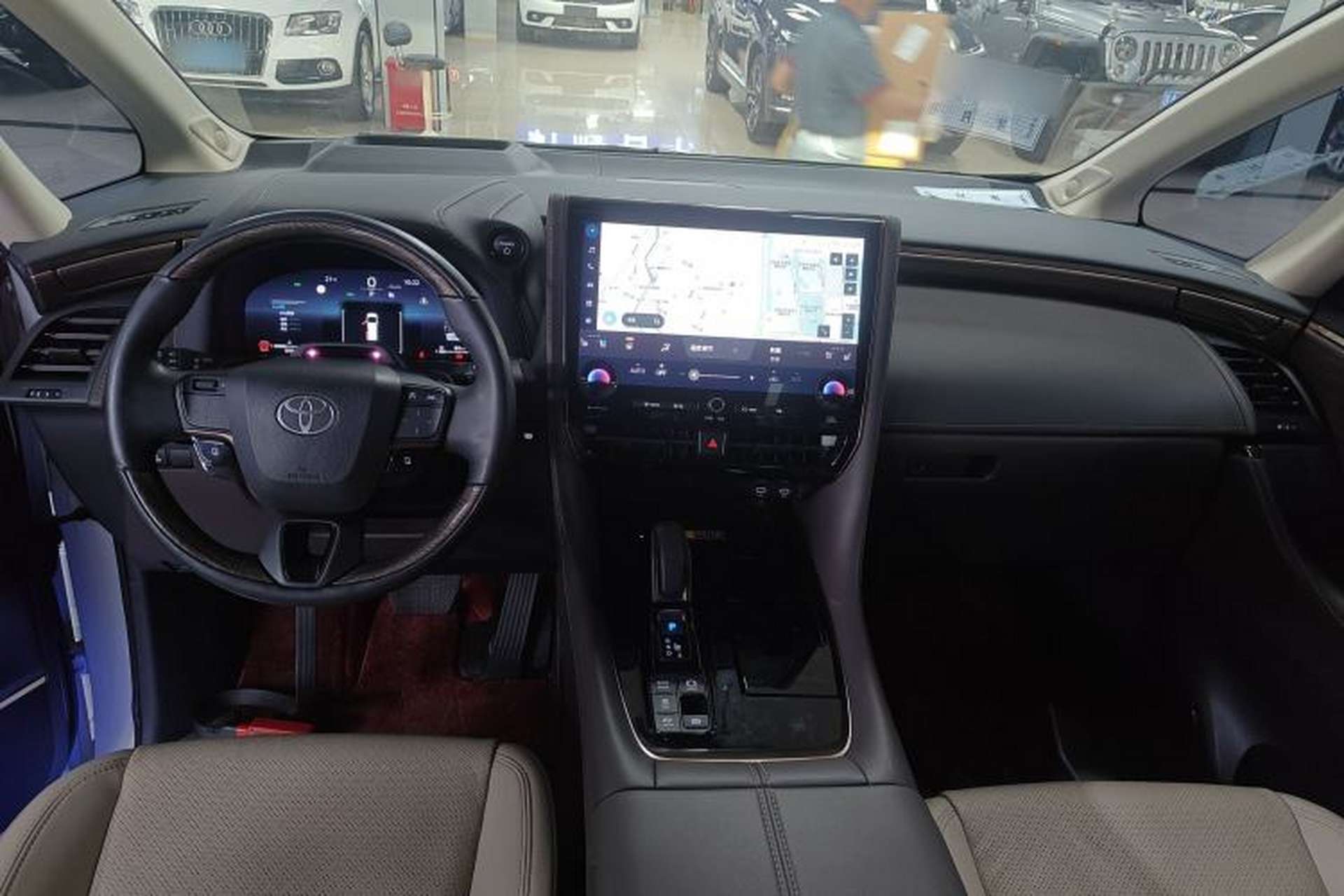Used Toyota Alphard 2024 Dual-Engine 2.5L Deluxe Edition Interior 2