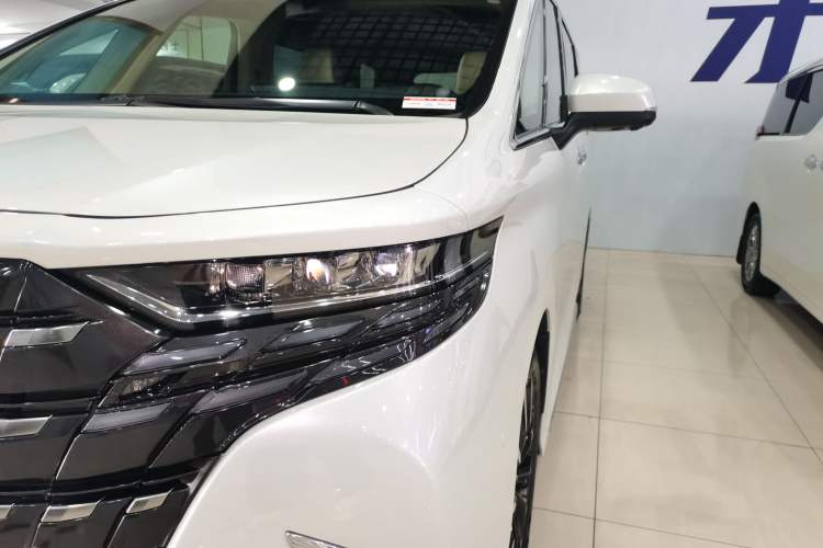 Used Toyota Alphard 2024 Dual-Engine 2.5L Deluxe Edition Left Front Headlight
