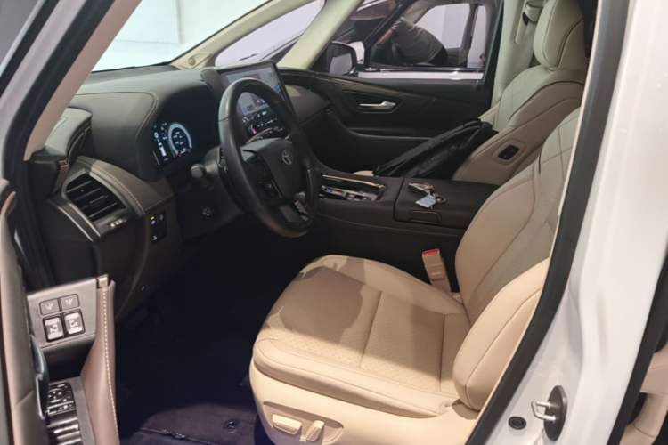 Used Toyota Alphard 2024 Dual-Engine 2.5L Deluxe Edition Left Front Seat