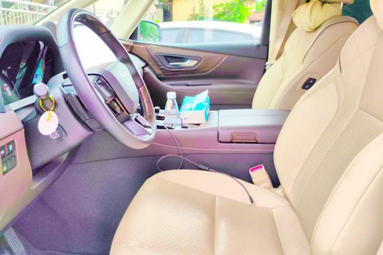 Used Toyota Alphard 2024 Dual-Engine 2.5L Prestige Edition Left Front Seat