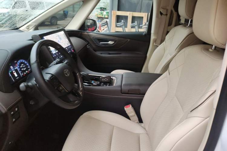 Used Toyota Alphard 2024 Dual-Engine 2.5L Deluxe Edition Left Front Seat
