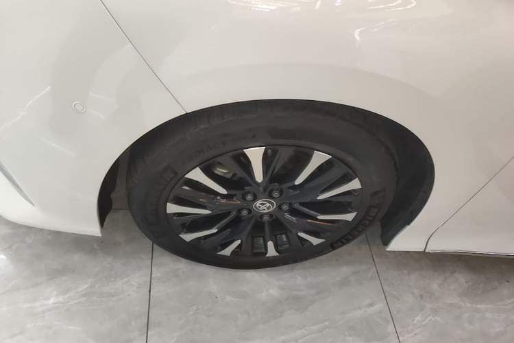 Used Toyota Alphard 2024 Dual-Engine 2.5L Deluxe Edition Left Front Wheel Hub