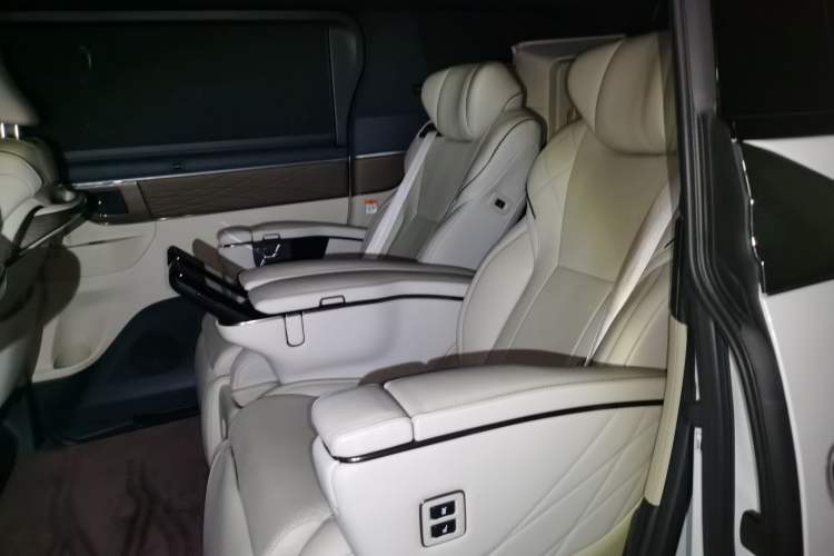 Used Toyota Alphard 2024 Dual-Engine 2.5L Prestige Edition Left Rear Seat