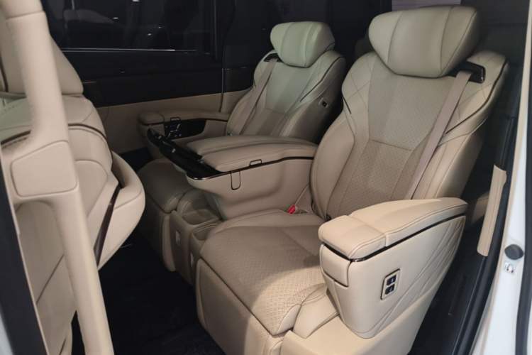 Used Toyota Alphard 2024 Dual-Engine 2.5L Deluxe Edition Left Rear Seat