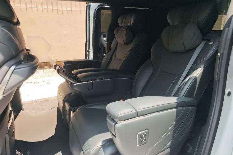Used Toyota Alphard 2024 Dual-Engine 2.5L Deluxe Edition Left Rear Seat