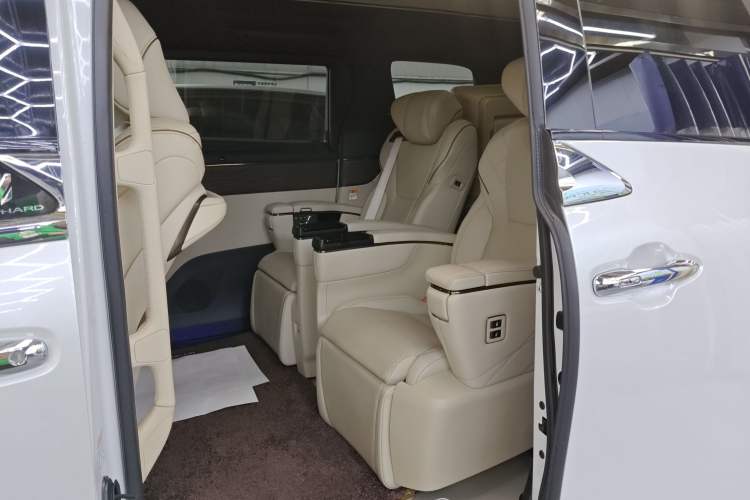 Used Toyota Alphard 2024 Dual-Engine 2.5L Prestige Edition Left Rear Seat