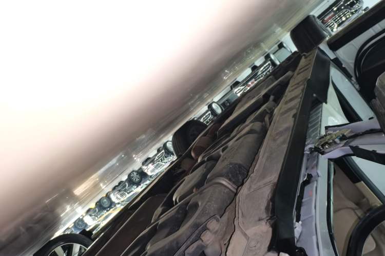 Used Toyota Alphard 2024 Dual-Engine 2.5L Deluxe Edition Left Side Sill