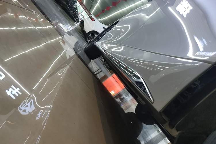 Used Toyota Alphard 2024 Dual-Engine 2.5L Deluxe Edition Left Side Sill