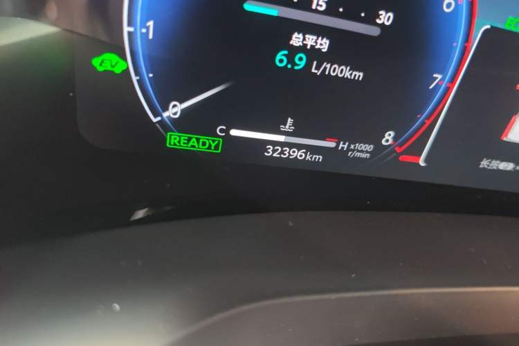 Used Toyota Alphard 2024 Dual-Engine 2.5L Deluxe Edition Odometer Close Up