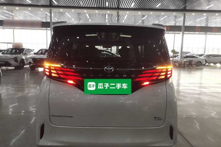 Used Toyota Alphard 2024 Dual-Engine 2.5L Deluxe Edition Rear
