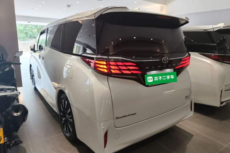 Used Toyota Alphard 2024 Dual-Engine 2.5L Deluxe Edition Rear Left 45 Deg