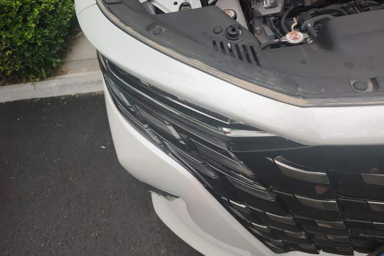 Used Toyota Alphard 2024 Dual-Engine 2.5L Prestige Edition Right Front Headlight
