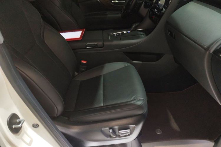 Used Toyota Alphard 2024 Dual-Engine 2.5L Prestige Edition Right Front Seat