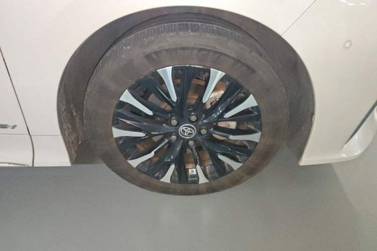 Used Toyota Alphard 2024 Dual-Engine 2.5L Prestige Edition Right Front Wheel Hub