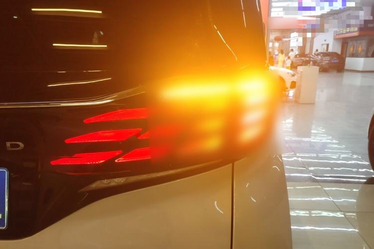 Used Toyota Alphard 2024 Dual-Engine 2.5L Deluxe Edition Right Rear Taillight