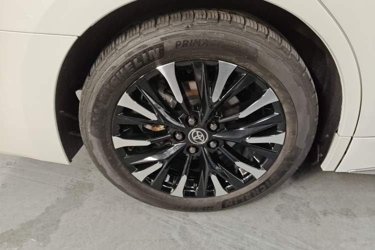 Used Toyota Alphard 2024 Dual-Engine 2.5L Prestige Edition Right Rear Wheel Hub