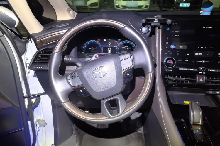 Used Toyota Alphard 2024 Dual-Engine 2.5L Prestige Edition Steering Wheel