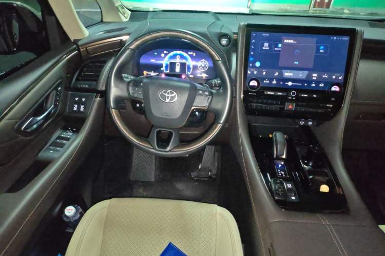 Used Toyota Alphard 2024 Dual-Engine 2.5L Deluxe Edition Steering Wheel