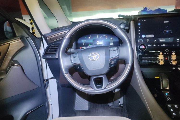 Used Toyota Alphard 2024 Dual-Engine 2.5L Prestige Edition Steering Wheel