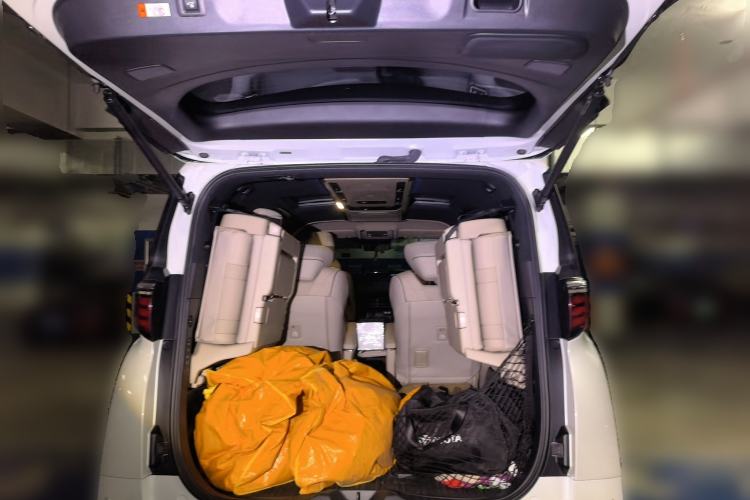 Used Toyota Alphard 2024 Dual-Engine 2.5L Prestige Edition Trunk