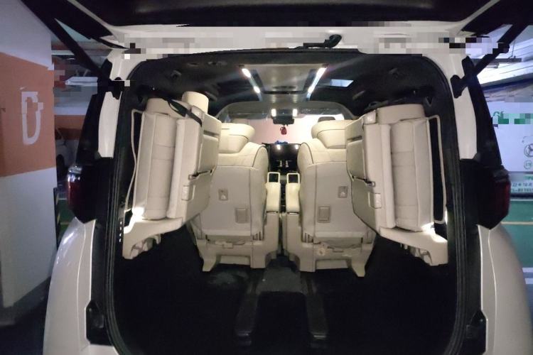 Used Toyota Alphard 2024 Dual-Engine 2.5L Prestige Edition Trunk