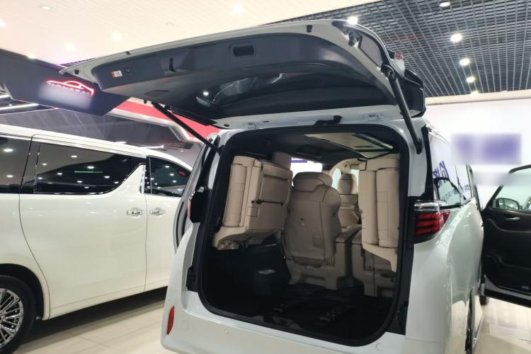Used Toyota Alphard 2024 Dual-Engine 2.5L Deluxe Edition Trunk