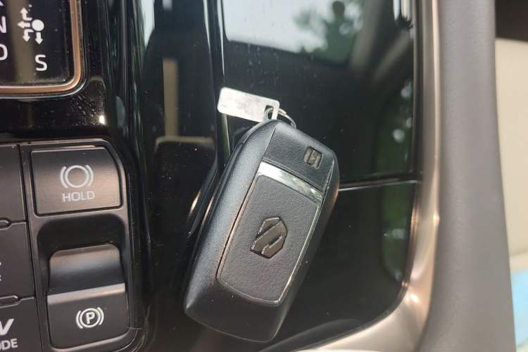 Used Toyota Alphard 2024 Dual-Engine 2.5L Prestige Edition Vehicle Key