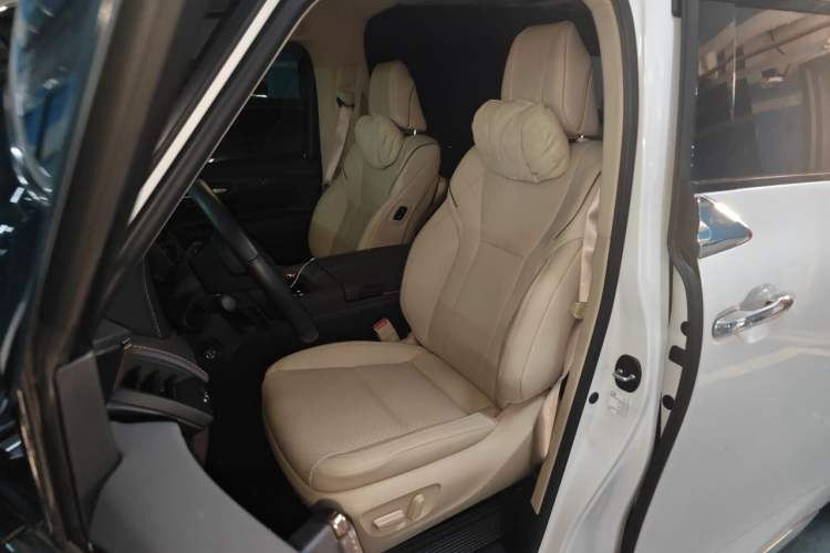 Used Toyota Alphard 2025 Dual-Motor 2.5L Premium Golden Edition Left Front Seat