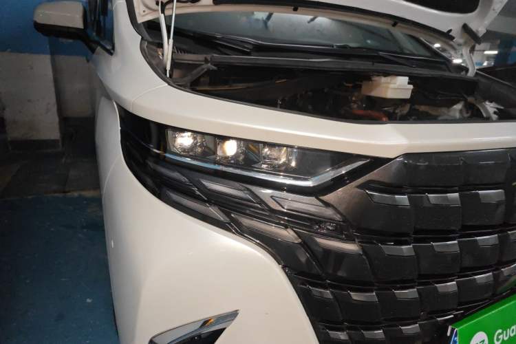 Used Toyota Alphard 2025 Dual-Motor 2.5L Premium Golden Edition Right Front Headlight
