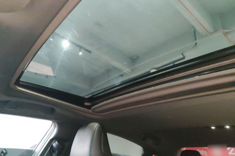 Used Toyota Avalon 2019 2.0L XLE Premium Edition China VI Headliner