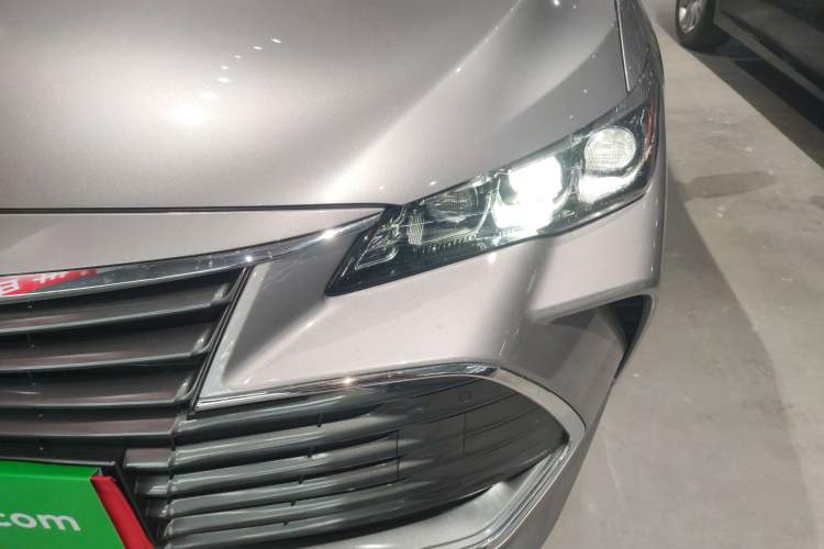 Used Toyota Avalon 2019 2.0L XLE Premium Edition China VI Left Front Headlight