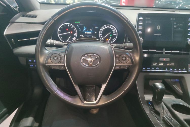 Used Toyota Avalon 2019 2.0L XLE Premium Edition China VI Steering Wheel