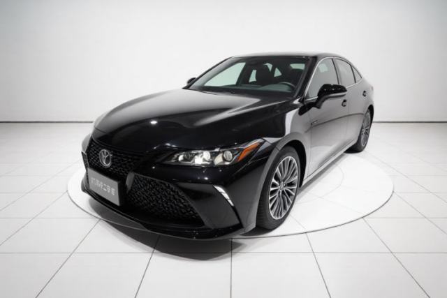 Używany Toyota Avalon 2019 Dual-Engine 2.5L XLE Prestige Version China VI Standard