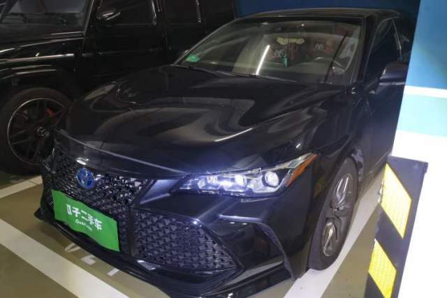 Used Toyota Avalon 2019 Dual-Engine 2.5L Luxury Edition China VI Standard