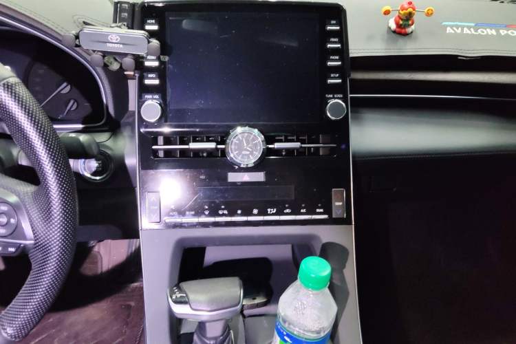 Used Toyota Avalon 2019 2.0L Luxury Edition China VI Standard Audio And AC Panel