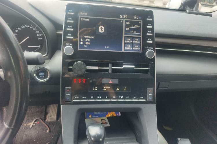 Used Toyota Avalon 2019 2.0L Luxury Edition China VI Standard Audio And AC Panel