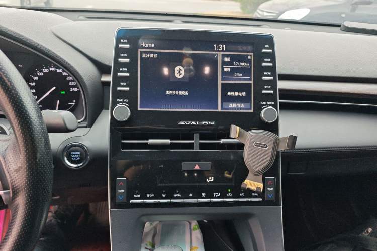 Used Toyota Avalon 2019 2.5L Ambition Version China VI Standard Audio And AC Panel