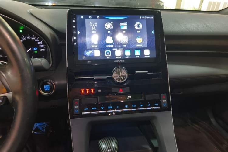 Used Toyota Avalon 2019 2.5L Ambition Version China VI Standard Audio And AC Panel