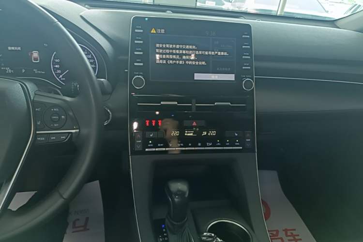 Used Toyota Avalon 2019 2.5L Touring Premium Version China VI Standard Audio And AC Panel