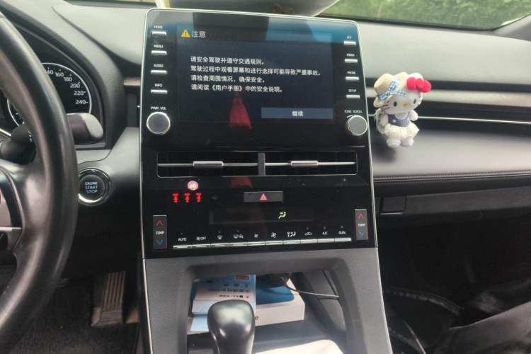 Used Toyota Avalon 2019 2.0L XLE Premium Edition China VI Audio And AC Panel