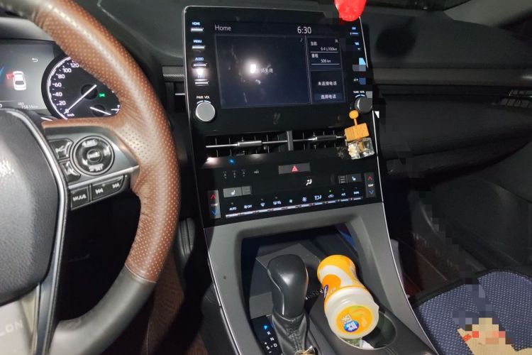 Used Toyota Avalon 2019 Dual-Engine 2.5L XLE Prestige Version China VI Standard Audio And AC Panel