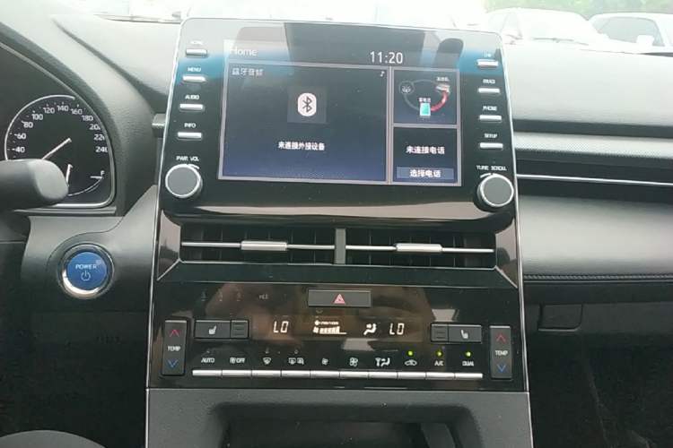 Used Toyota Avalon 2019 Dual-Engine 2.5L XLE Prestige Version China VI Standard Audio And AC Panel