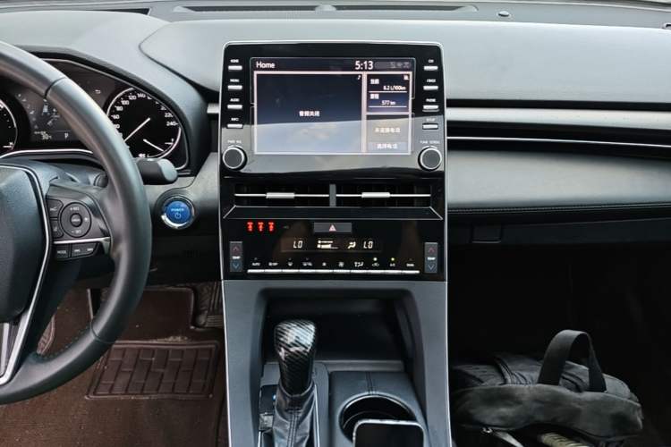 Used Toyota Avalon 2019 Dual-Engine 2.5L Luxury Edition China VI Standard Audio And AC Panel